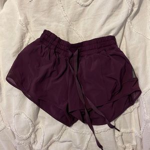 Lululemon short Size 6 reg